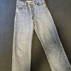 Levi's High-Rise Light Blue Women's Jeans